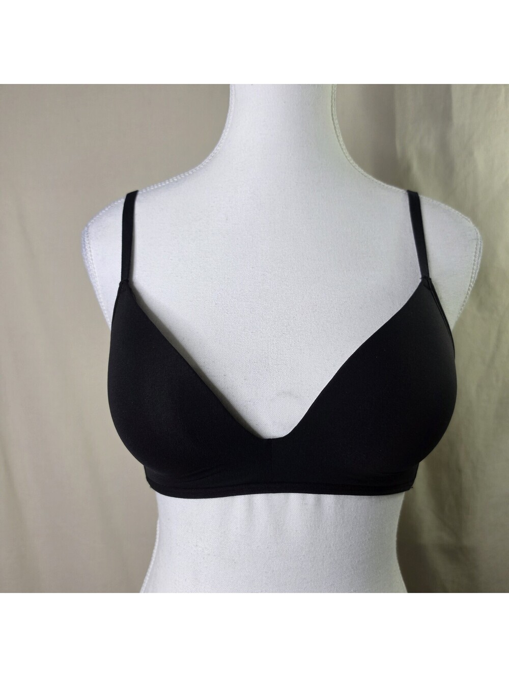 Skarlett Blue Prestige Bra 30C Black Wireless Push Up NWT $64